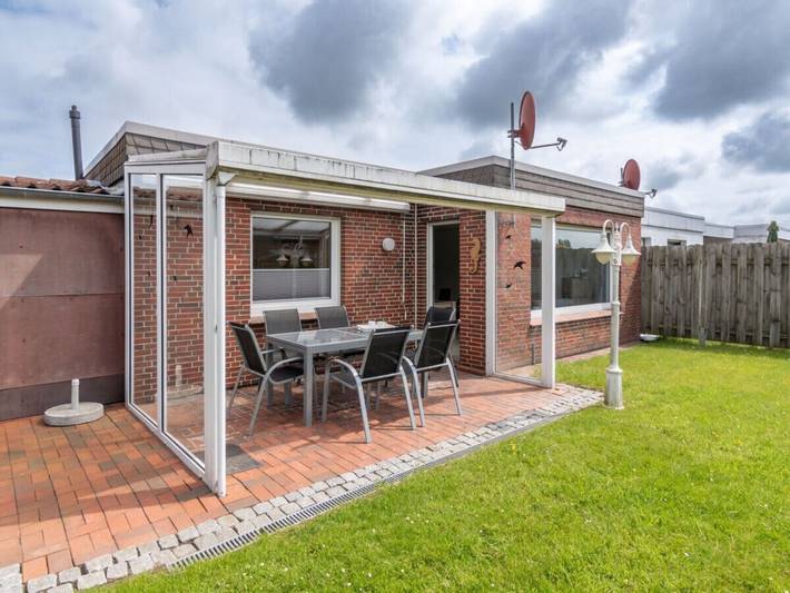 Ferienhaus für 6 Personen, mit Terrasse und Garten in Norddeich