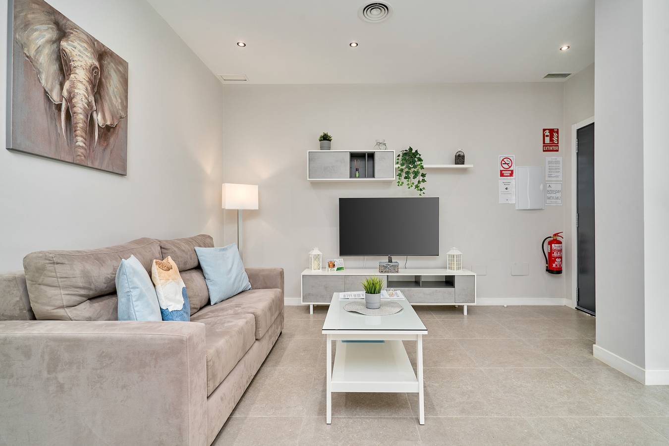 Apartamento entero, Apartamento '1 Dorm Orión' con piscina compartida, Wi-Fi y aire acondicionado in Torre del Mar, Costa del Sol