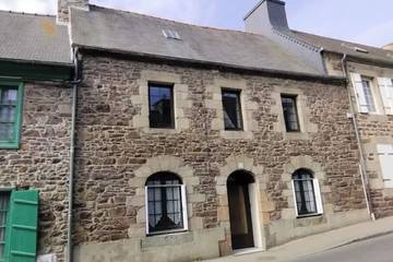Gîte pour 8 personnes, avec jardin et terrasse à Pontrieux