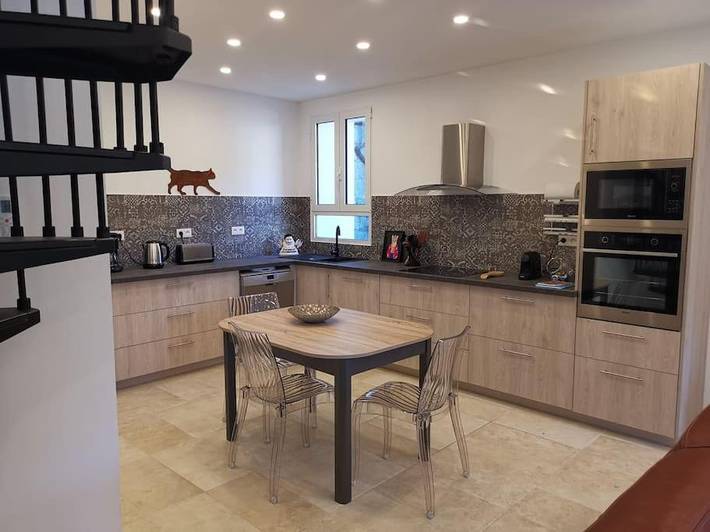 Gîte pour 6 personnes, avec jardin et vue à Levie - 2