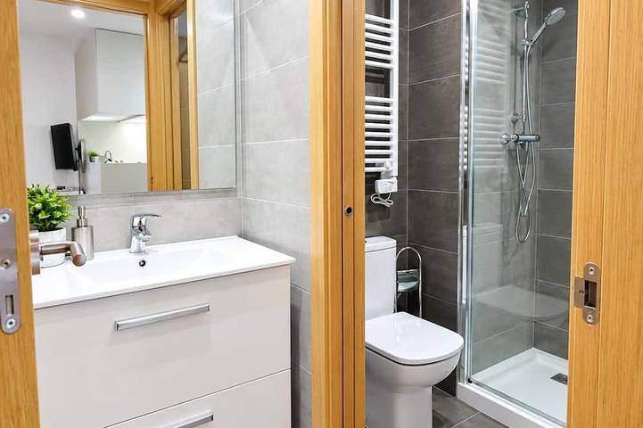 Entire apartment, Apartment 2 rooms in Puigcerdà Center (Accessible) in Puigcerdà, Catalan Pyrenees