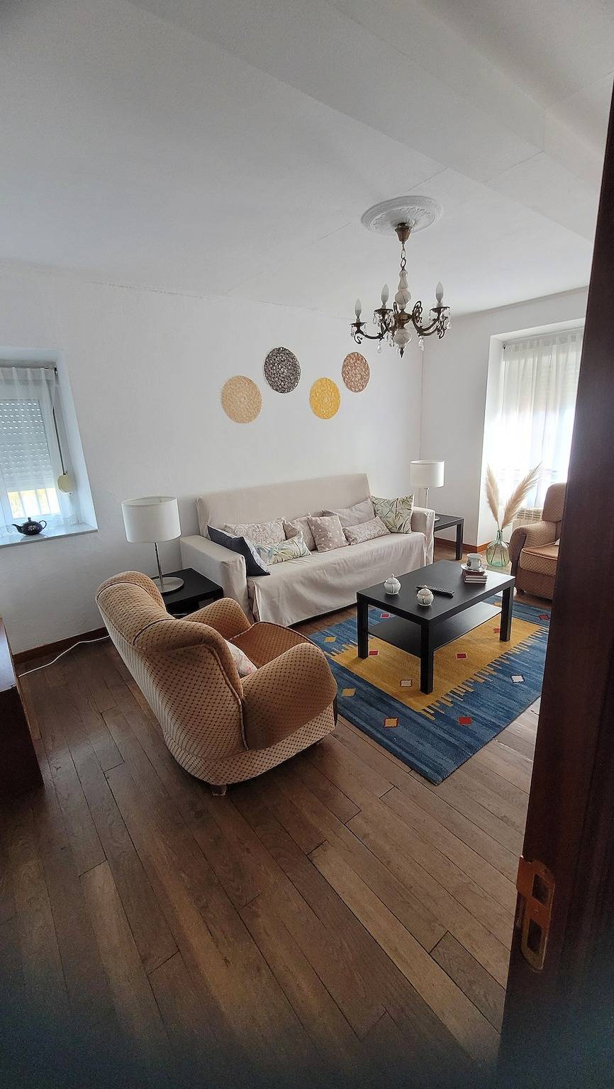 Casa de vacaciones 'El Carbayal' con vistas a la montaña y jardín in Gozón, Costa Verde
