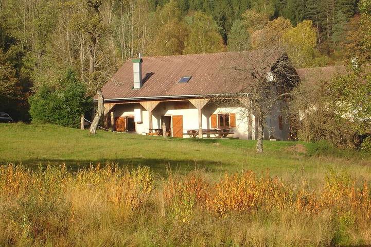 Casa rural para 14 personas, con terraza y jardín - 1