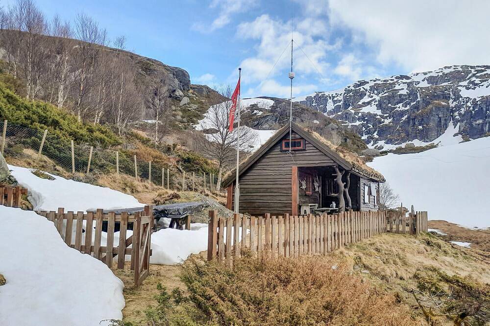 Schönes Haus in Etne mit Küche in Etne