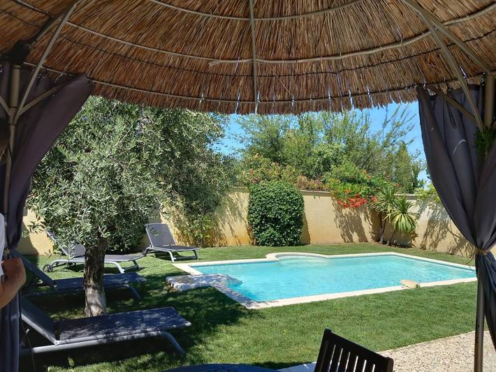 Maison de vacances pour 4 personnes, avec Terrasse ainsi que Jardin et Piscine