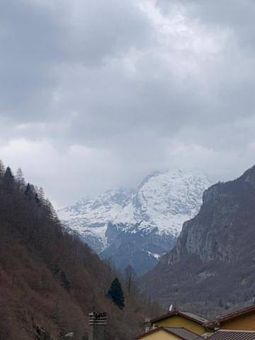 Gîte pour 6 personnes, avec balcon à Paluzza