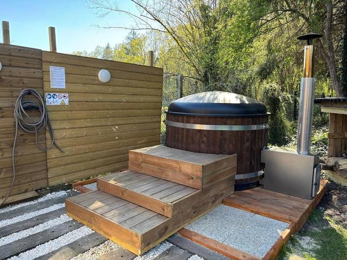 Appartement de vacances pour 10 personnes, avec Jacuzzi et Terrasse ainsi que Jardin et Vue