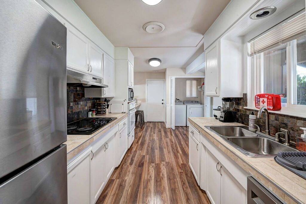 Relax & Refresh Family Pool House w/ Bbq in Redding, Shasta County