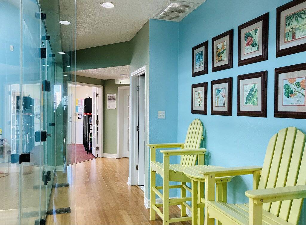 Ganze Wohnung, \"Brighton\" fun-in-the-sun 2-bdrm 1st floor Beach Club condo! in North Padre Island, Corpus Christi