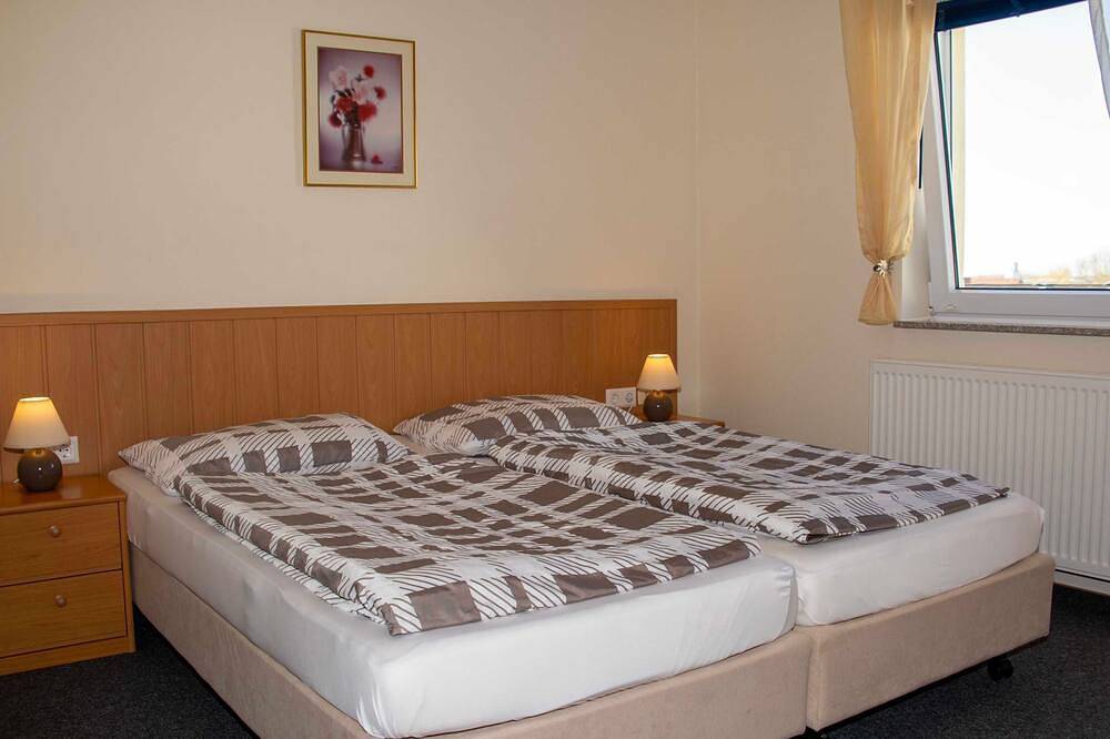 Ganze Wohnung, 50 Ferienwohnung Renken - 029 - Ferienwohnungen Renken in Wilhelmshaven, Südliche Nordseeküste