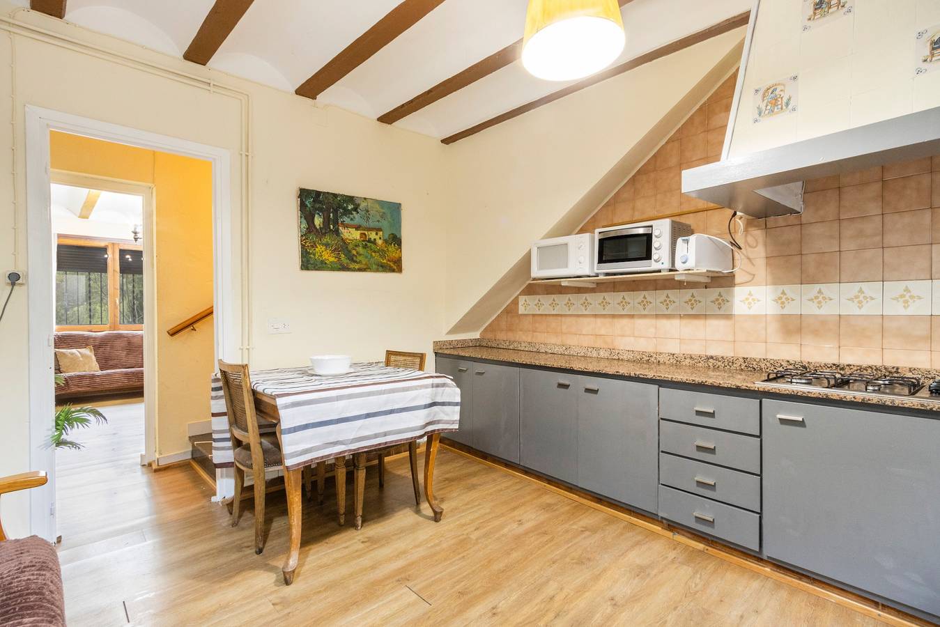 Casa rural 'Cal Pastor' con jardín privado y Wi-Fi in Odén, Pirineos