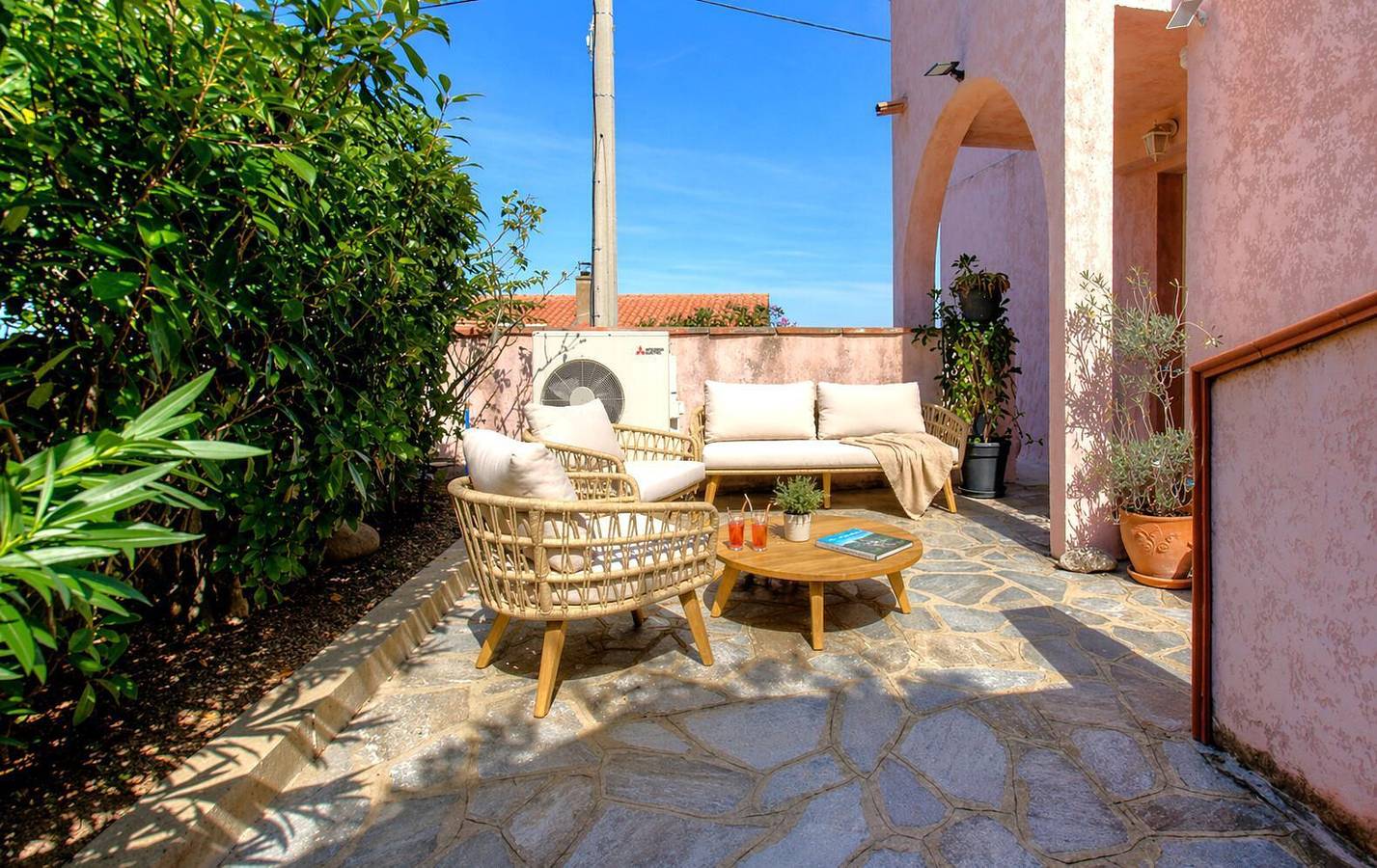 Casa Margone in Calvi, Calvi e dintorni