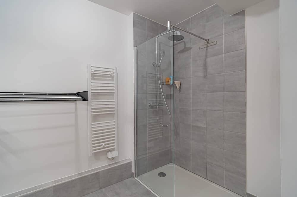 Entire apartment, 14 Avenue Ddb - A 5 km de Strasbourg, parking in Schiltigheim, Strasbourg region