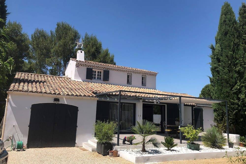 Villa avec piscine à Pertuis Sud Luberon en Provence in Pertuis, Parc naturel régional du Luberon