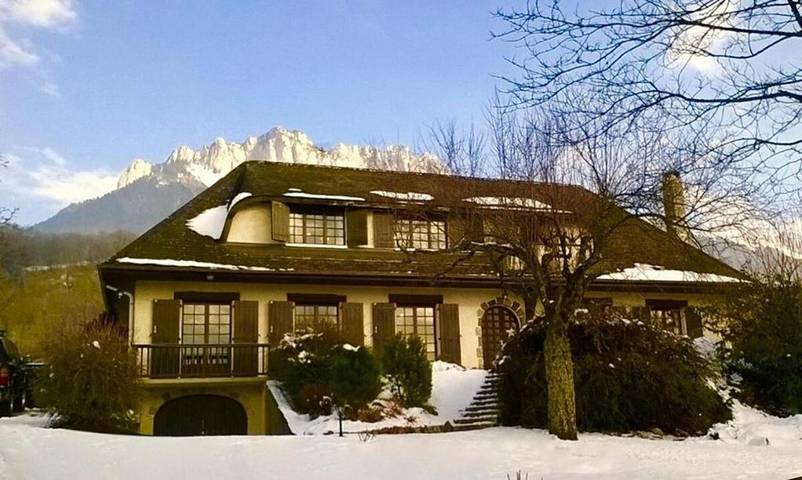 Villa pour 16 personnes, avec vue sur le lac et jardin ainsi que vue et piscine, animaux acceptés - 1