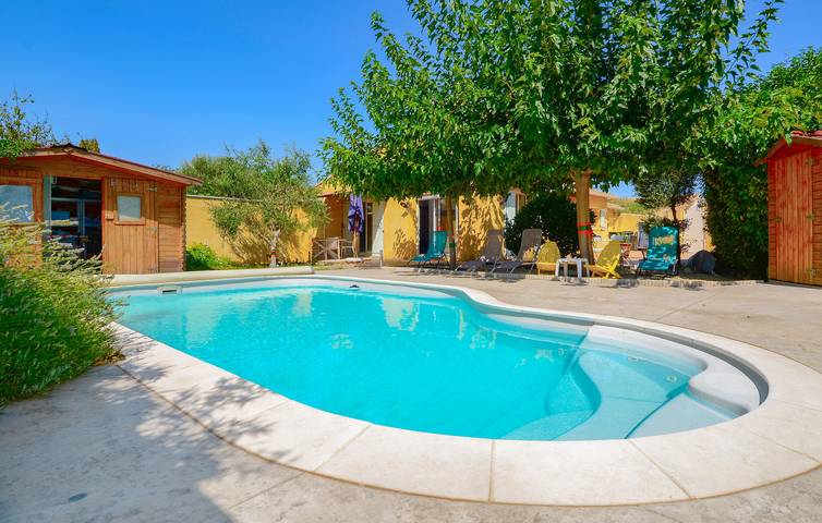 Acogedor apartamento con piscina y aire acondicionado cerca de St. Gervasy in Marguerittes, Region de Nimes