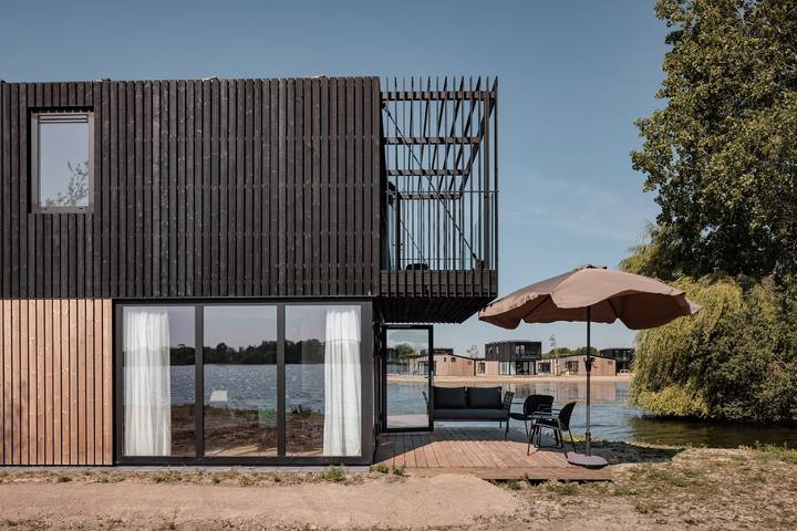 Chalet voor 4 personen, with Balkon/Terras and Balkon as well as Terras in Nederland