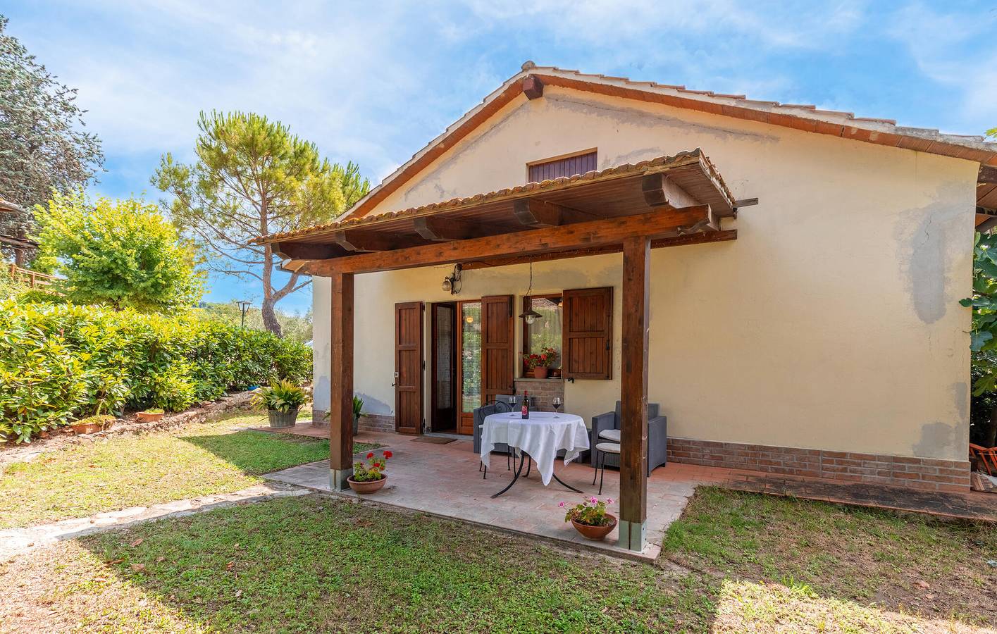 Geheel vakantieappartement, Appartement op het platteland met zwembad en parkeerplaats - 1km van Monte Santa Maria Tiberina in Monte Santa Maria Tiberina, Valtiberina