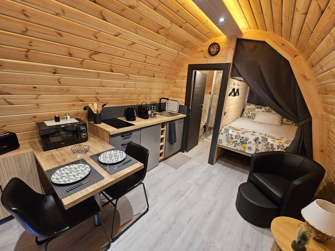Pod en bois scandinave pour 2 personnes avec Wifi in Rainville, Neufchâteau
