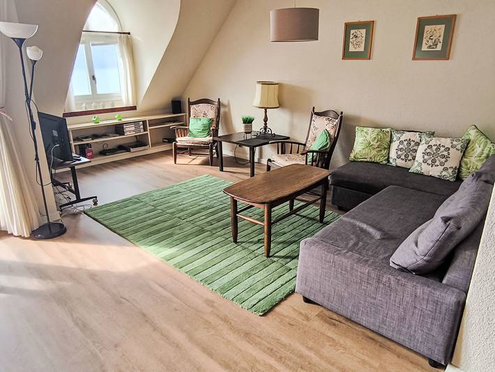 Ferienwohnung für 4 Personen, mit Balkon und Seeblick sowie Ausblick am Vierwaldstättersee - 2