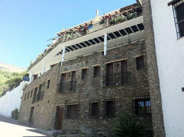 Apartamento para 2 personas, con Terraza además de Jardín y Vistas en Trevélez