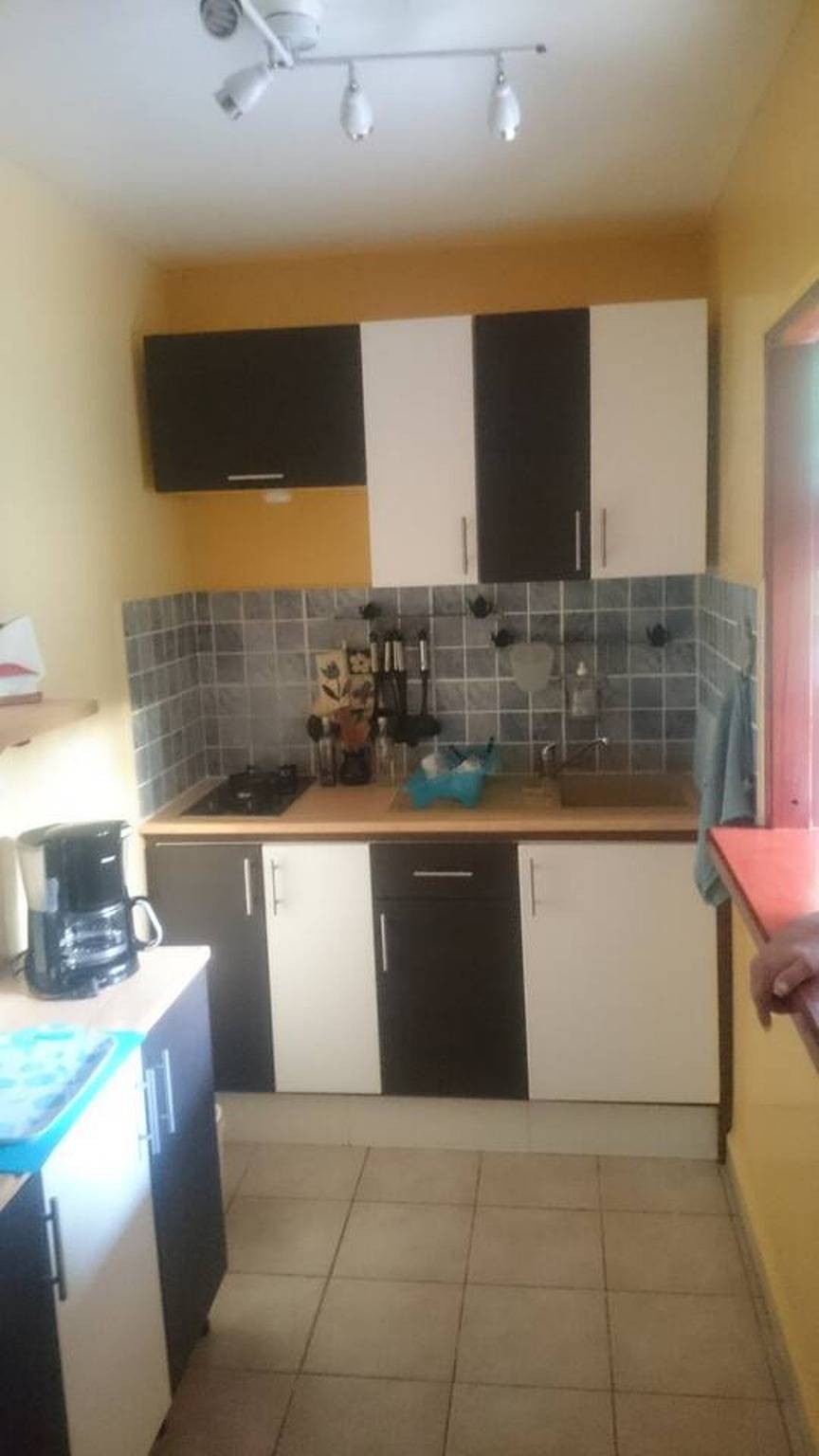 Encantador Bungalow en Pointe-Noire con Piscina Compartida in Pointe-Noire, Guadalupe