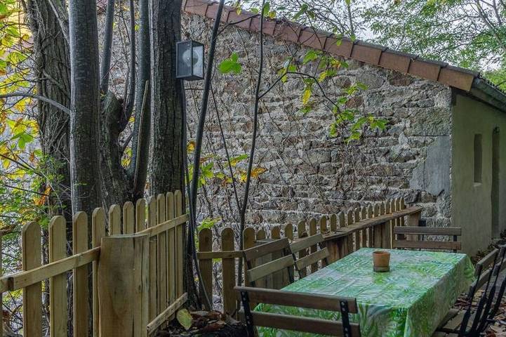 Location de vacances pour 6 personnes, avec Balcon à Saint-Floret