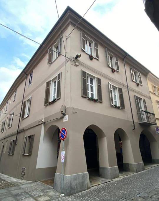 Gîte pour 3 personnes, avec terrasse, animaux acceptés à San Damiano d'Asti - 2