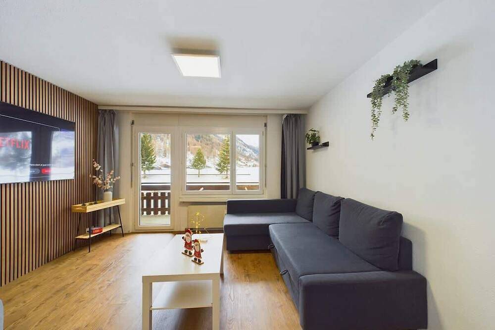 Ganze Wohnung, Alpiner Zauber für die ganze Familie in der Nähe von Zermatt in Täsch, Walliser Alpen