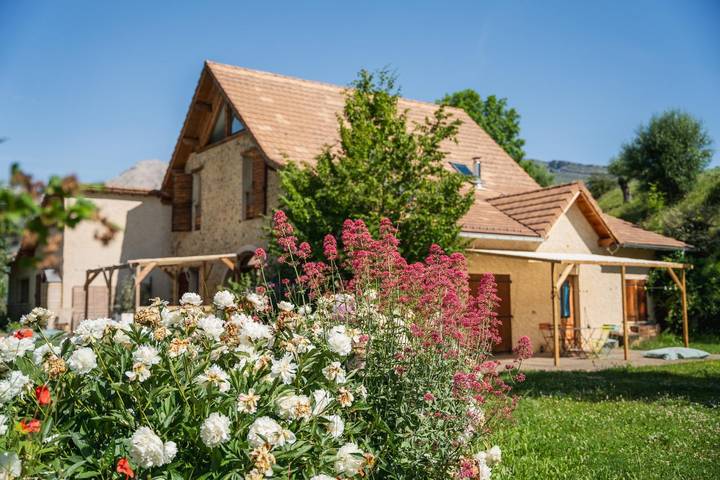 Casa de huéspedes para 4 personas, con terraza y jardín - 1