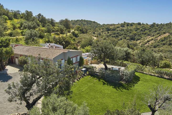 Location de vacances pour 6 personnes, avec jardin dans Santa Catarina da Fonte do Bispo - 2