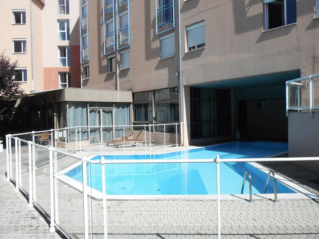 Hôtel pour 2 personnes avec piscine in Gap, Parc national des Écrins
