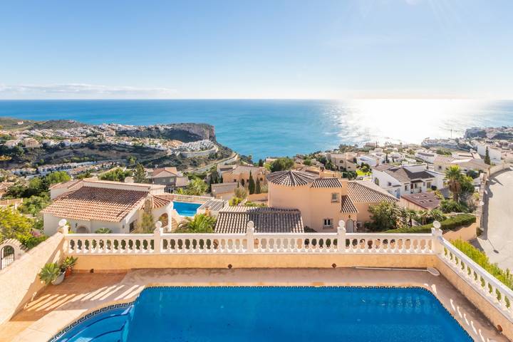 Villa "Casa Dalias" con piscina, Wi-Fi, jardín y terraza in Benitachell, Costa Blanca