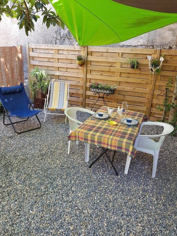 Location de vacances pour 3 personnes, avec jardin à Estoublon - 4