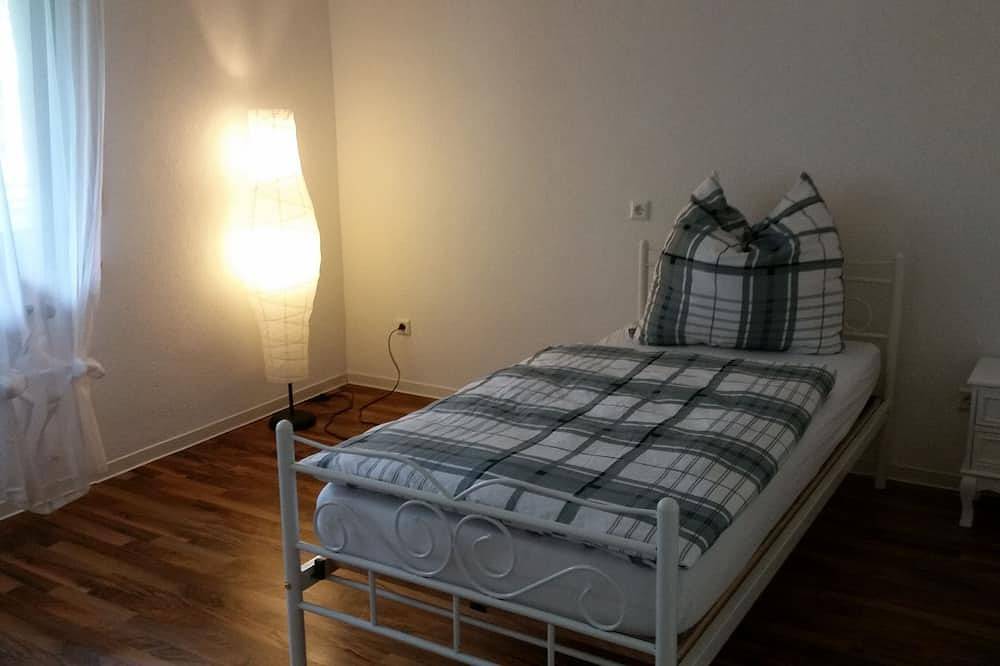 Ganze Wohnung, Moderne Ferienwohnung Region Stuttgart Remstal Waiblingen in Waiblingen, Rems-Murr-Kreis