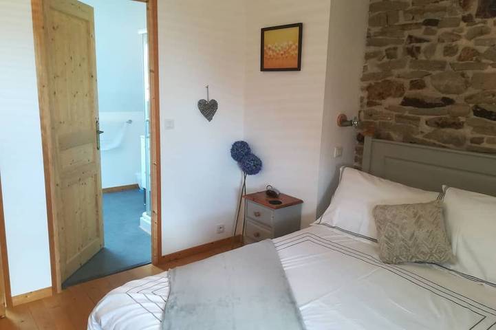 Gîte pour 6 personnes, avec piscine et jardin à Melgven - 2