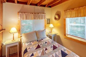 Vacation House for 6 Guests in Greenville (ME), Moosehead Lake, Picture 3