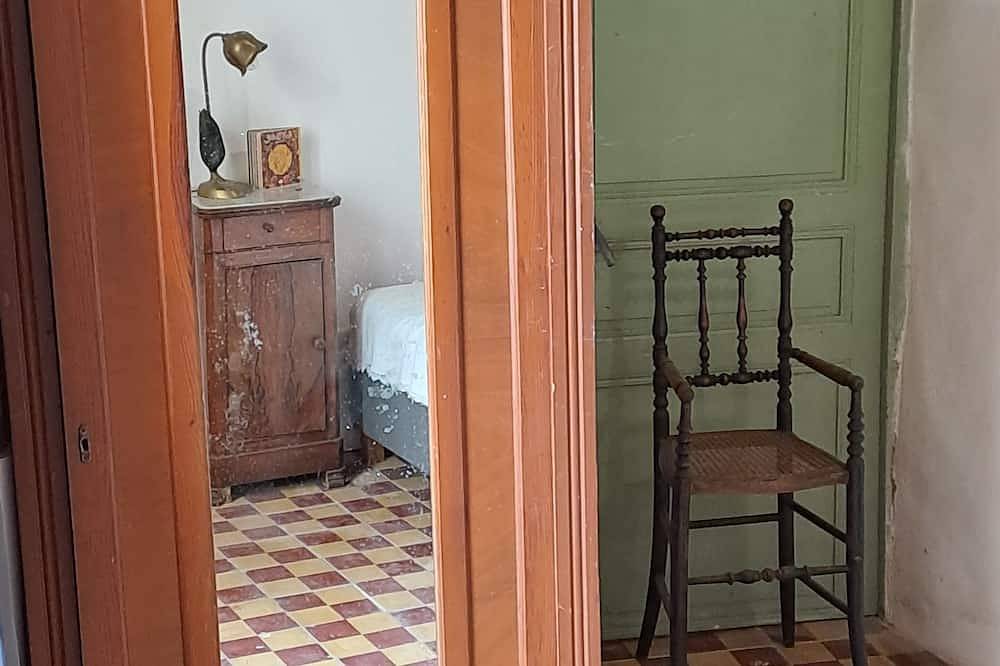 Grande maison familiale (6/8 pers.) en pays Cathare in Montlaur (Languedoc-Roussillon), Région de Limoux