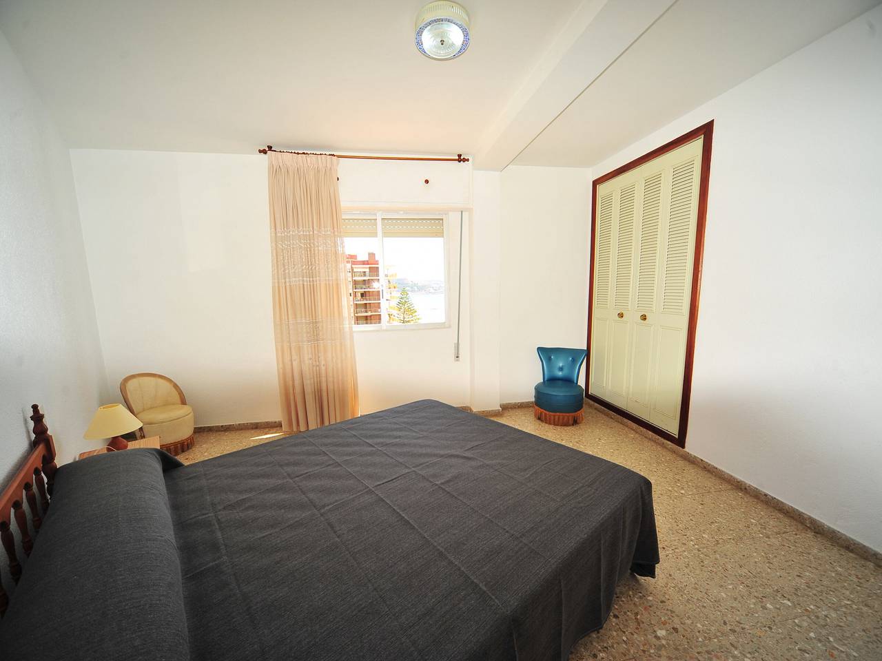 Apartamento entero, Apartamento de 4 habitaciones en Benicàssim con terraza y parking in Benicasim, Costa del Azahar