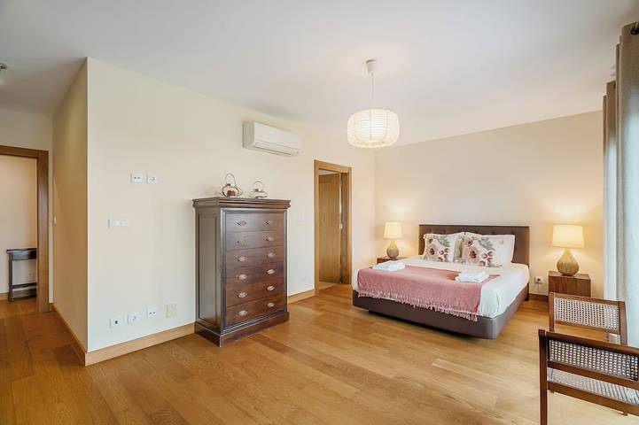 Appartement entier, Excellent Central Luxury, 2 chambres / garage 2Wc, pas besoin de voiture, 8 min à pied de la plage in Cascais e Estoril, Costa de Lisboa