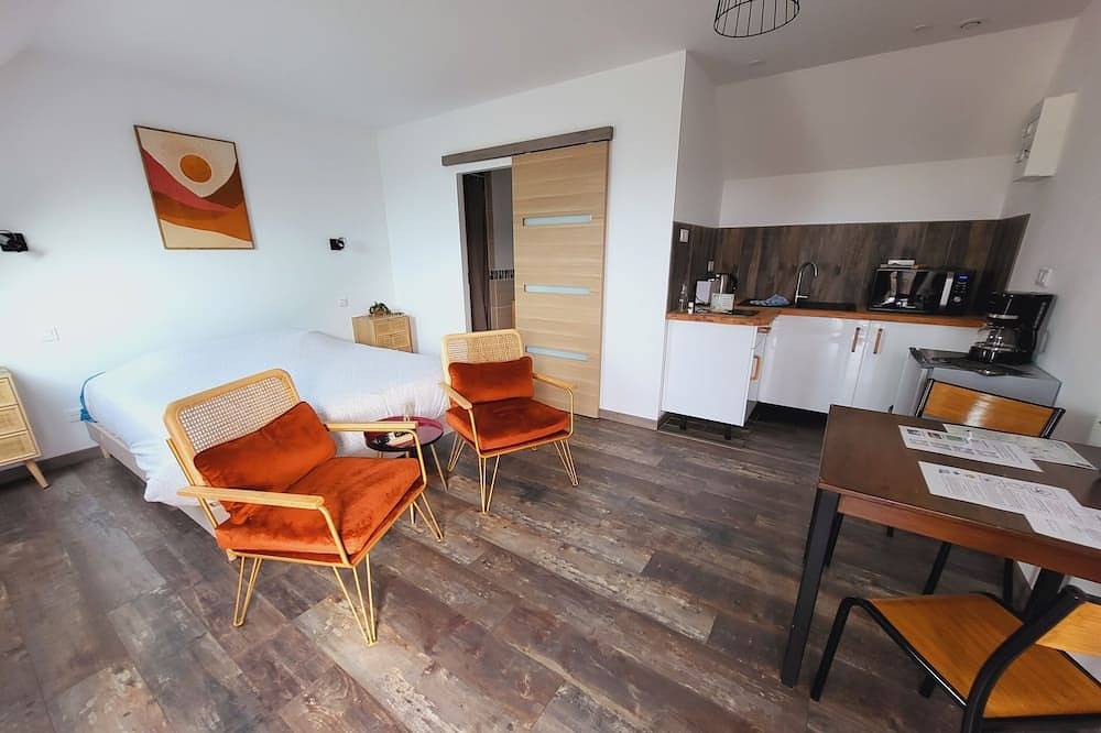Appartement entier, Studio-Confort-Douche-Vue mer-balcon in Ambleteuse, Région de Boulogne-sur-Mer