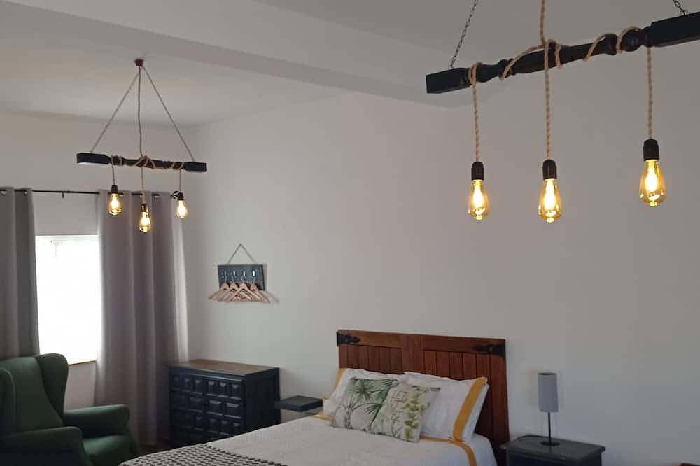 Ganze Wohnung, Complete vacation studio for 4 people near beaches and Óbidos Castle in Vau, Leiria District