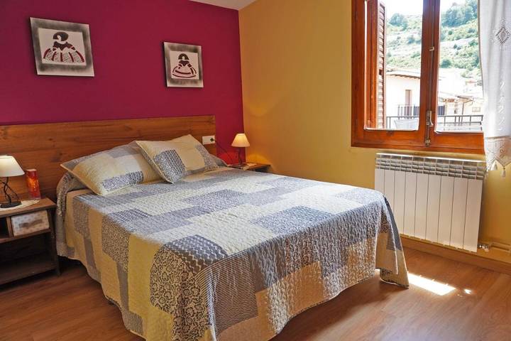 Casa rural para 7 personas, con vistas y terraza, Se admiten mascotas en Massis dels Ports - 4