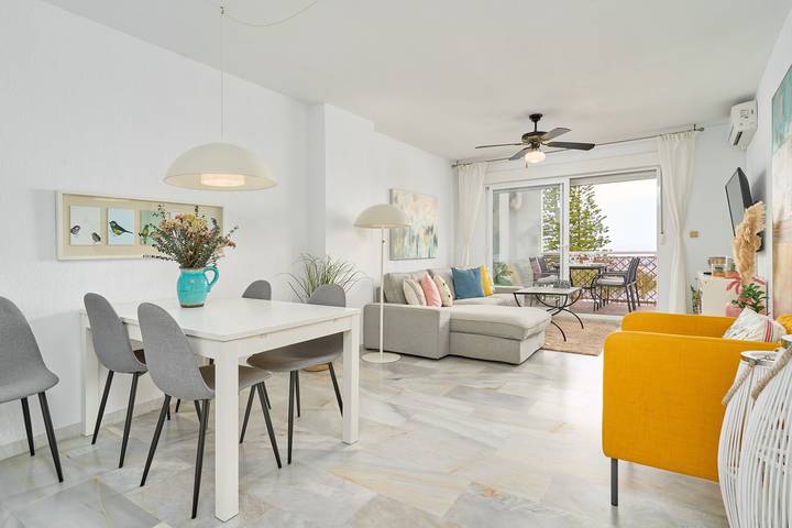 Ganze Wohnung, Ferienwohnung mit Meerblick, nahe dem Strand mit Terrasse & WLAN in Playa San Cristobal, Almuñecar