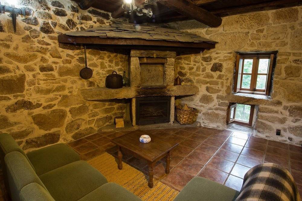 Ourense: Landhaus mit Garten in der nähe des Flusses. Drei Doppelzimmer. Das ganze Haus mieten. in Beariz, Ourense und Umgebung