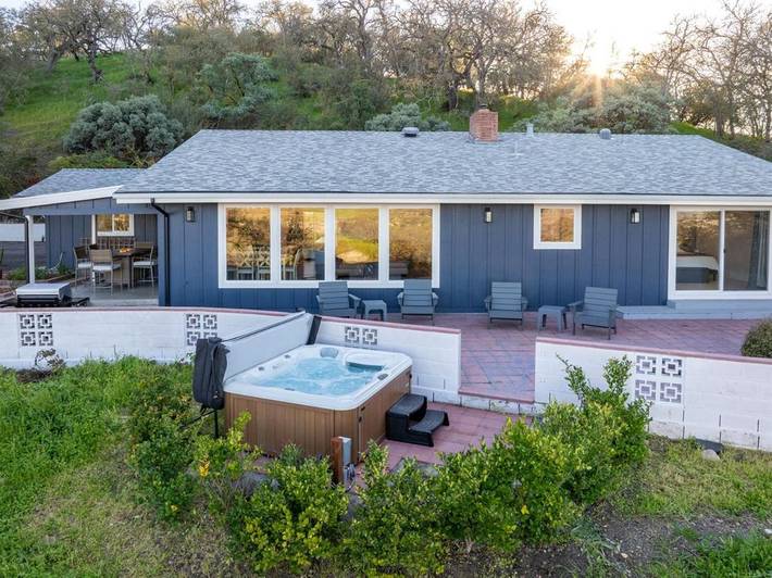 Country house for 6 people, with hot tub and balcony - 1