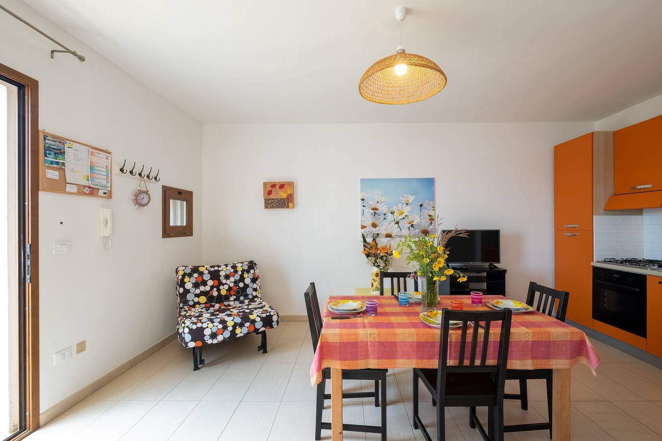 Ganze Wohnung, Ferienwohnung 'Staiulo - Primo Piano - La Plumeria' mit Balkon & A/C in Leuca, Castrignano del Capo