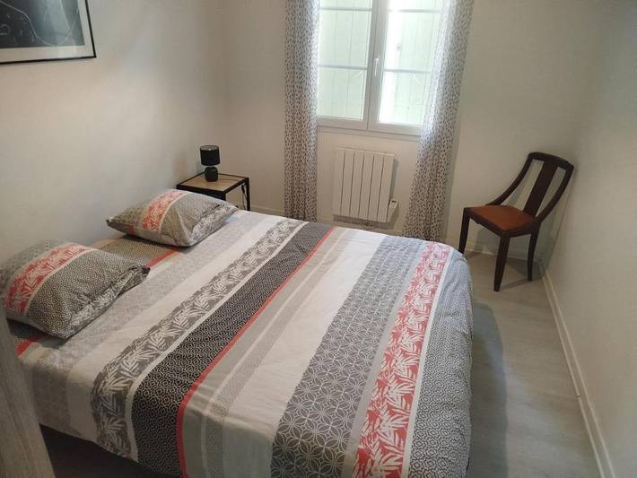 Gîte pour 6 personnes, avec terrasse à Petit-Palais-et-Cornemps - 2