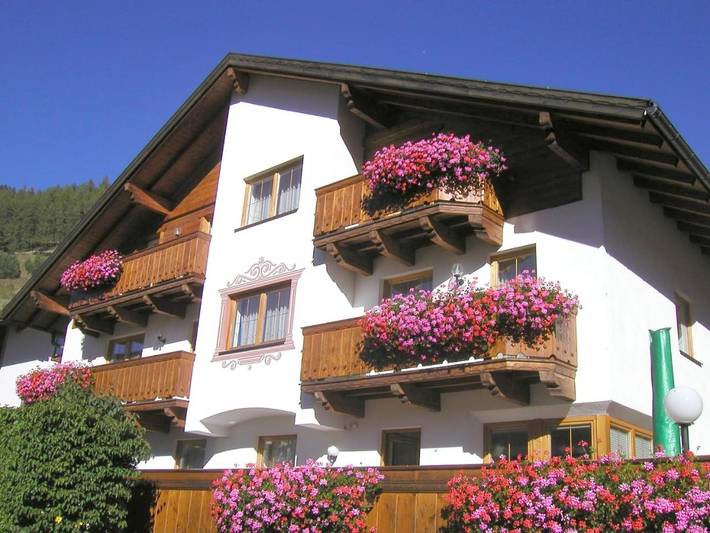 Vakantieappartement voor 4 personen, met tuin en uitzicht in Nauders