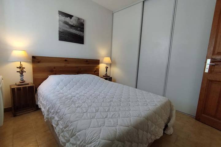 Location de vacances pour 4 personnes, avec piscine dans Plage des Huttes - 2